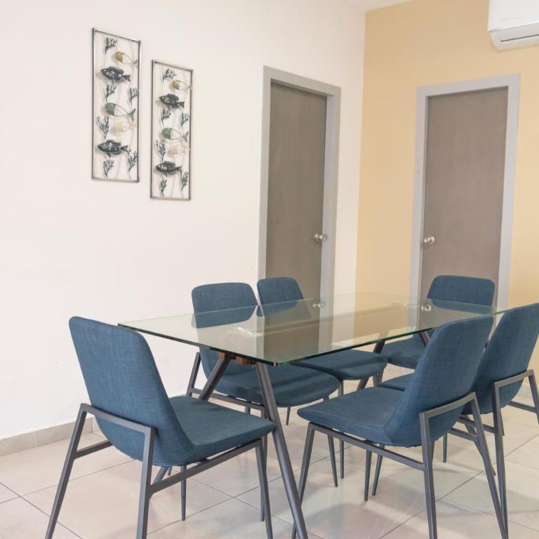 Depa en la marina a 5min de la playa by G P S rentas - Three-Bedroom Apartment - 12