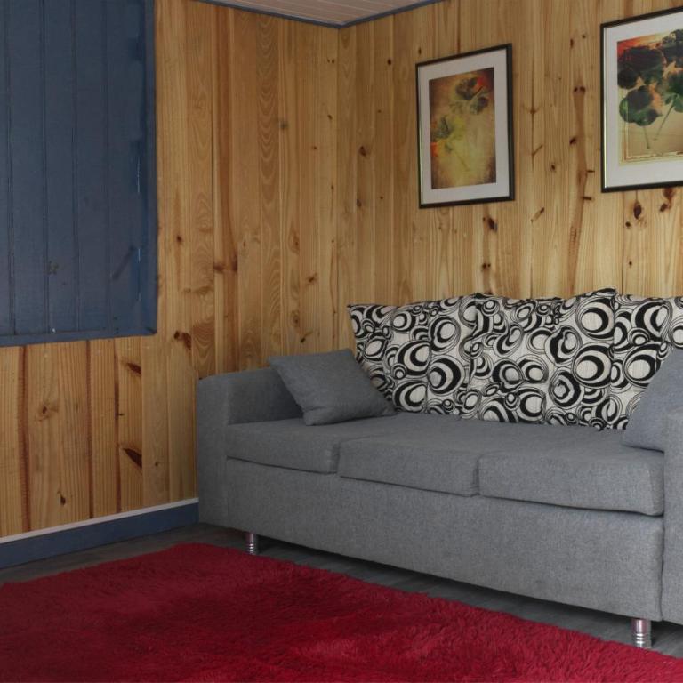 Casa Charlie - Three-Bedroom Apartment - 1