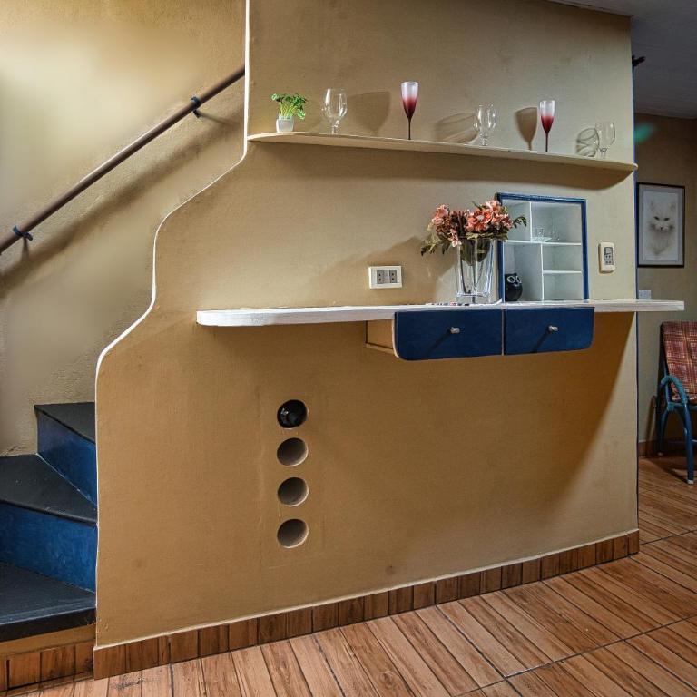Casa Charlie - Three-Bedroom Apartment - 12