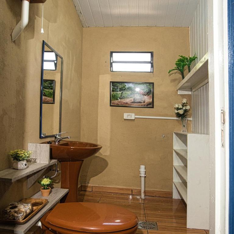 Casa Charlie - Three-Bedroom Apartment - 37