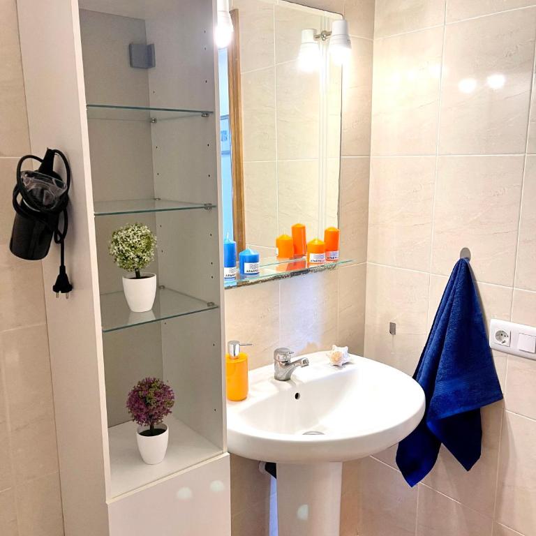 APARTBEACH LOS RISCOS y RESIDENCIAL - Apartment with Pool View - 12