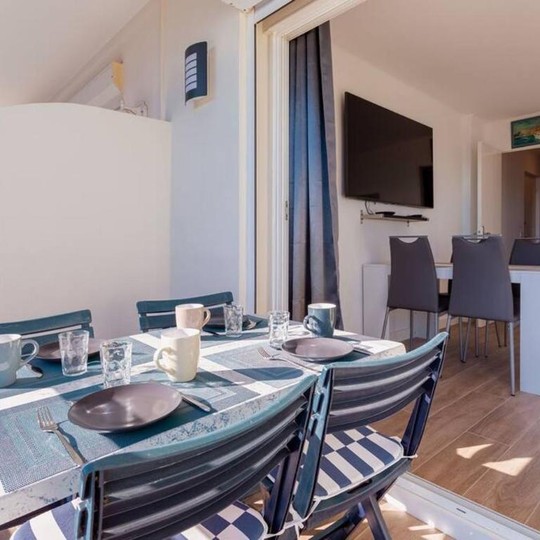 Apartment With Panoramic Sea View, Walk To The Beach - Maréchal Juin by Halldis - Appartement 1 Chambre - 14
