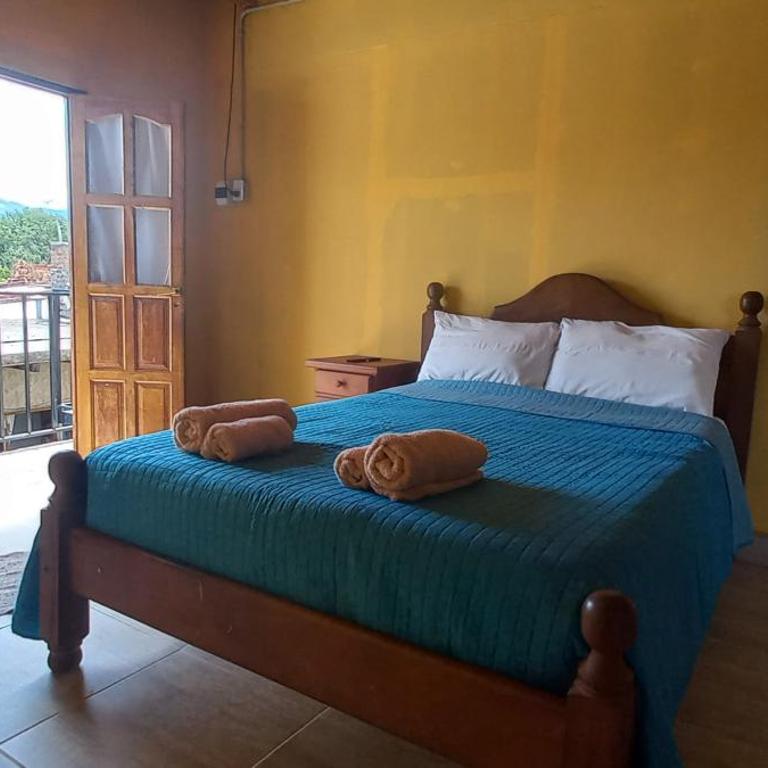 Apart El Árbol - Apartamento con vistas a las montañas - 11
