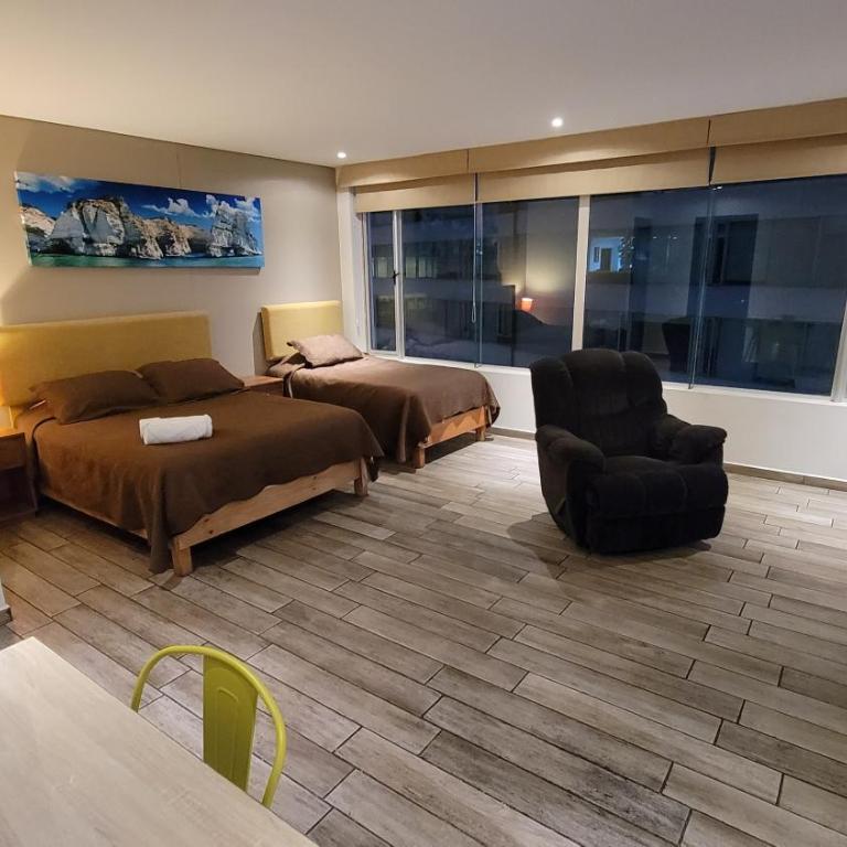 Chicago Suites WTC - Apartment with Balcony - 6