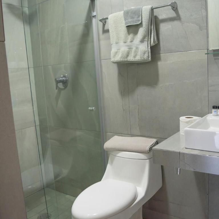 Depa en la marina a 5min de la playa by G P S rentas - Two-Bedroom Apartment - 18