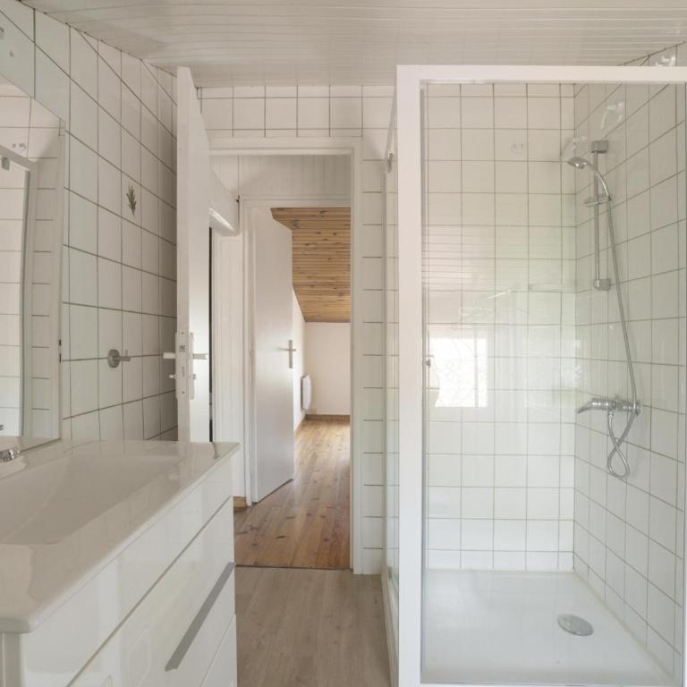 Maison 6 pers, proche plage, centre Biscarrosse, jardin avec barbecue, animaux acceptés - FR-1-521-149 - Ferienhaus (6 Erwachsene) - 6