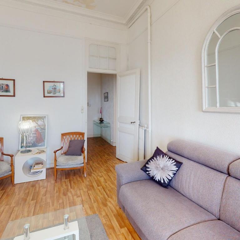 Grand 2P face mer en centre-ville dans un palace avec parc à Menton - FR-1-196-318 - Apartment - 2