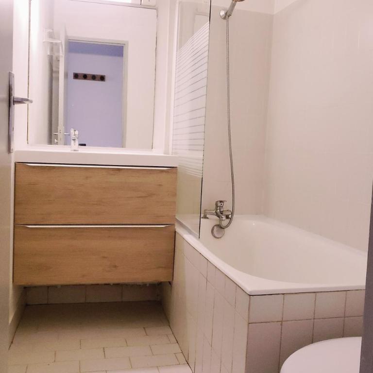 Studio au coeur de Juan à deux pas des plages - Monolocale con Balcone - 4