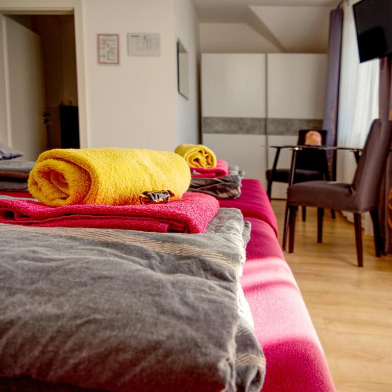 Gasthof zum Postwirt - Zweibettzimmer mit Balkon - 8