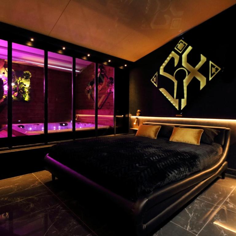 Sxcape ROOM - Suite avec Jacuzzi - 1