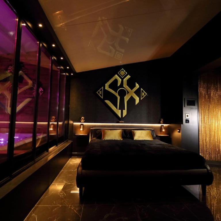 Sxcape ROOM - Suite avec Jacuzzi - 2