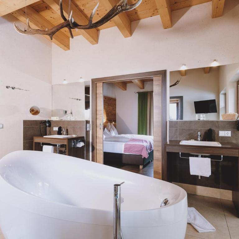 Hotel DIE SONNE - Suite mit Whirlpool - 6