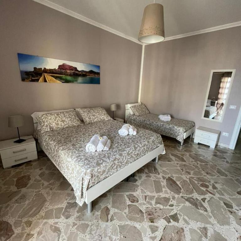 B&B DEA - Camera Tripla Superior con Vista Mare - 3