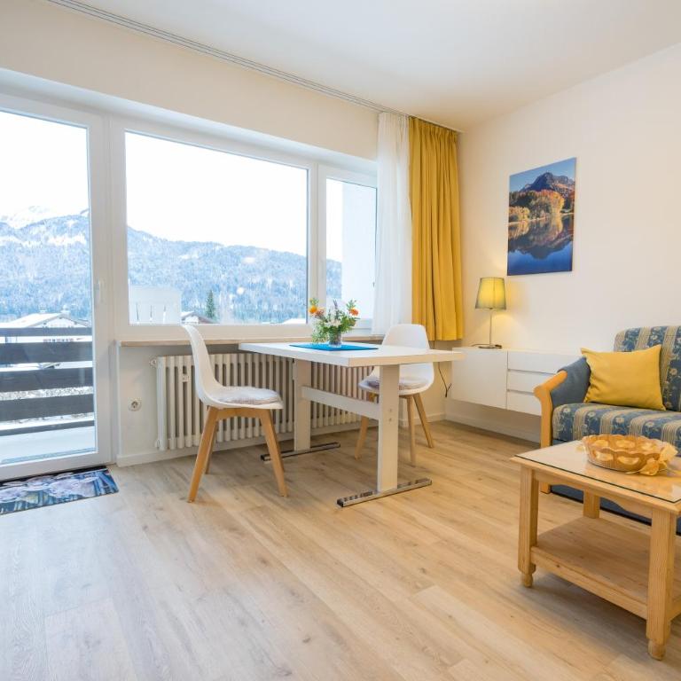 Ferienwohnung Kolb - Studio-Apartment mit Blick auf die Berge - 1
