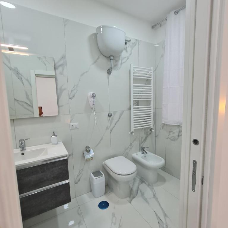 Lumacors House - Camera Quadrupla con Bagno Privato - 11