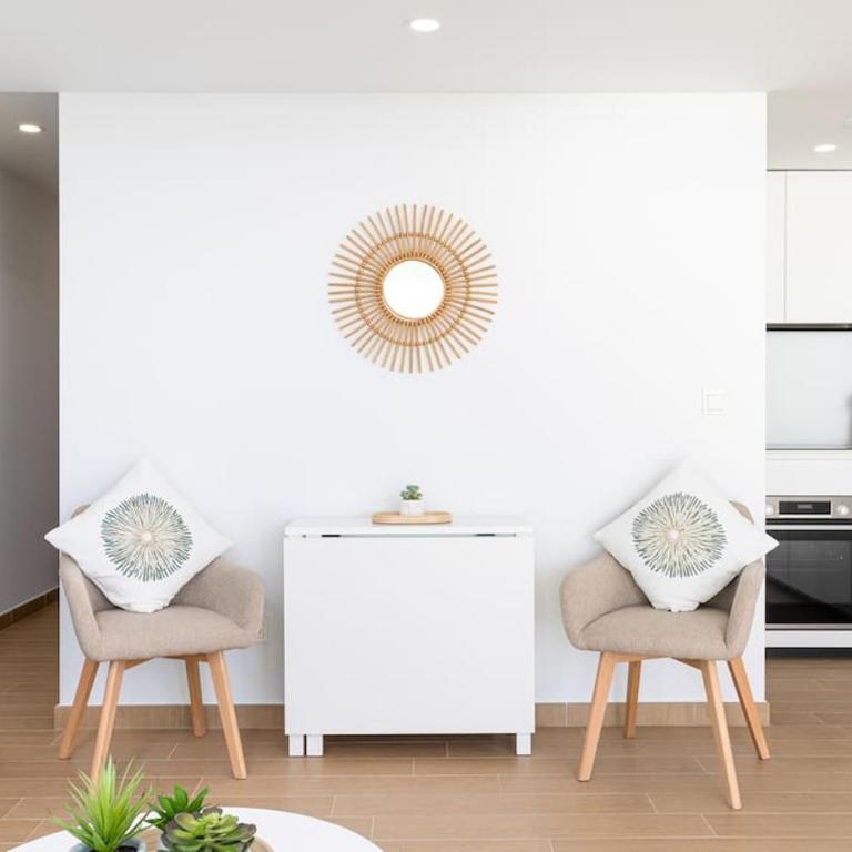 Ensuite Sea & Pool Views with Private Parking - Apartamento de 1 dormitorio - 25