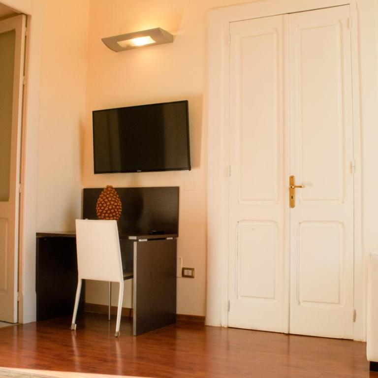 Apollo Suites - Two-Bedroom Apartment - 5