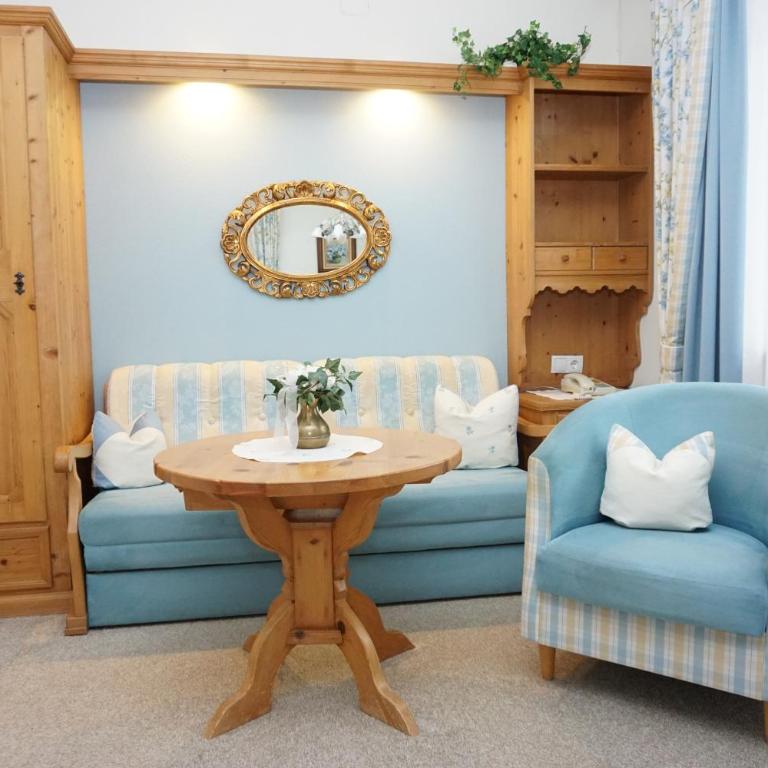 Landhaus Achental - Doppelzimmer mit Balkon - 2