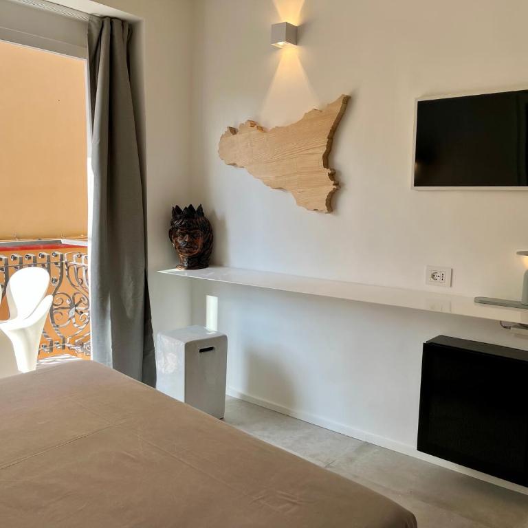 Don Diego Luxury Rooms - Camera Matrimoniale con Balcone - 3