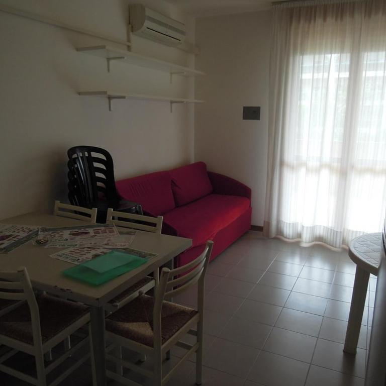 Precious apartment in residence with swimming pool - Appartamento - 4