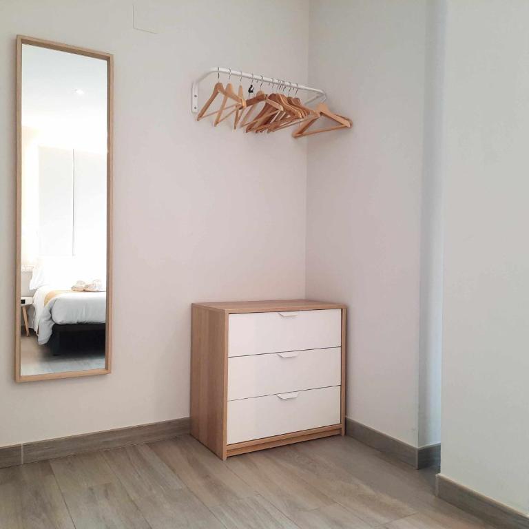 Apartamentos Ordesa Ainsa - Two-Bedroom Apartment - 3