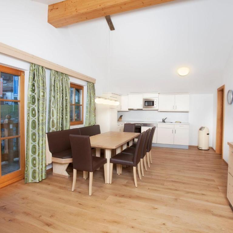 Apartment in Wald near Ski Slopes - Appartement 2 Chambres - 2