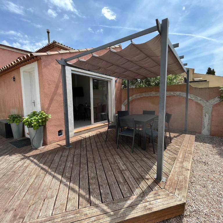 Villa - Haus mit 2 Schlafzimmern - 13