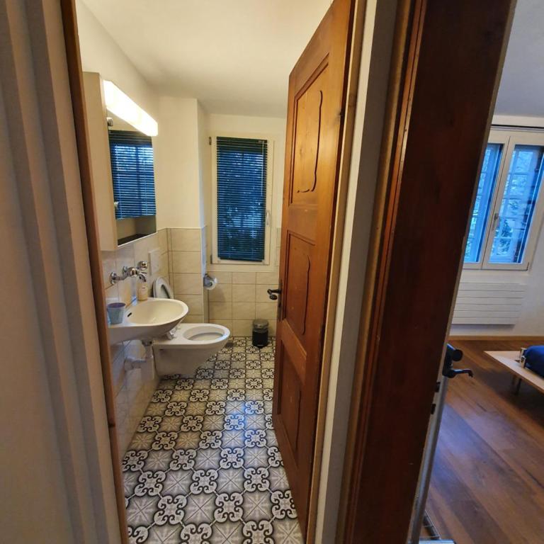 Traditional Swiss-Flat - Appartement 2 Chambres - 35