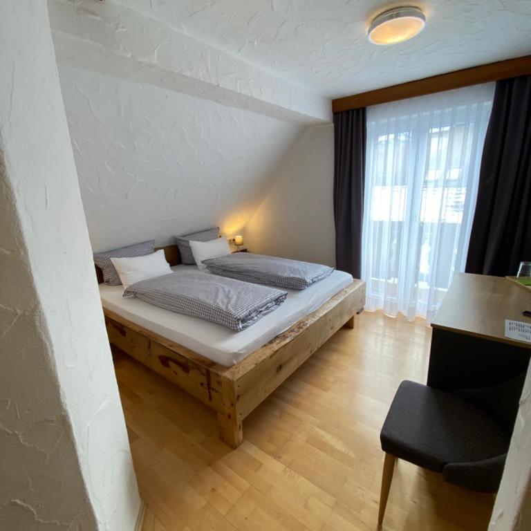 Hotel garni Alpengruss - Standard Doppelzimmer - 2