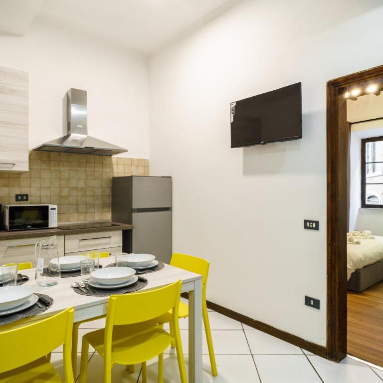 Appartamento storico Vicinissimo al Colosseo - Appartamento con 2 Camere da Letto - 2