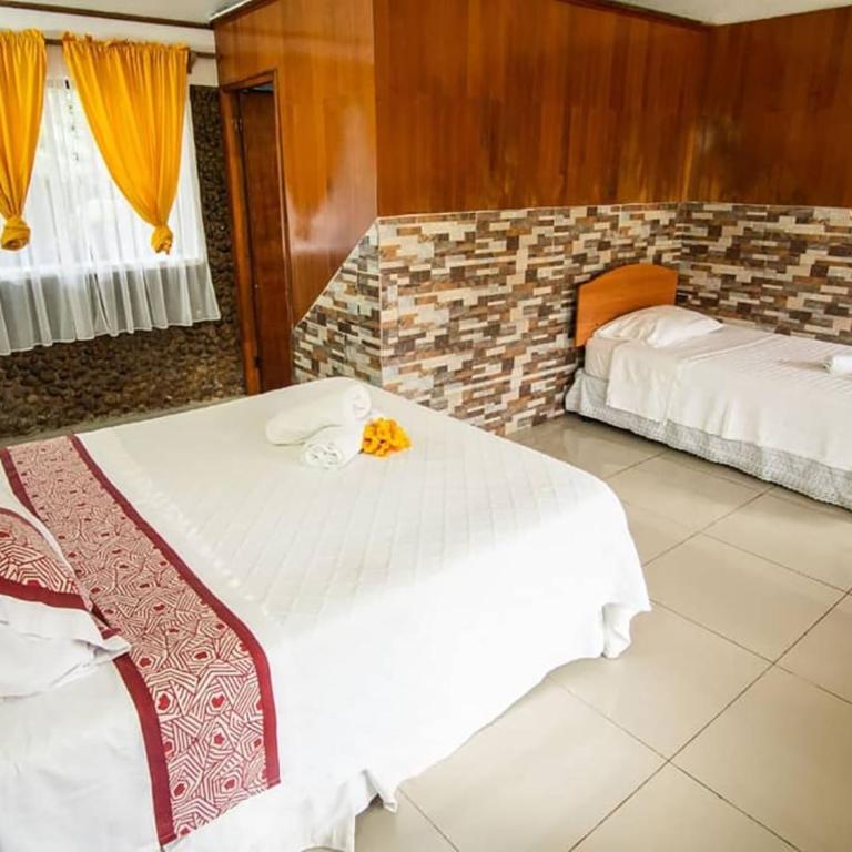 CHEZ MARIA GORETTI HOTEL - Superior Triple Room - 4