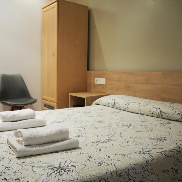 Pensión Acella - Habitación Doble con baño compartido - 1 o 2 camas - 10