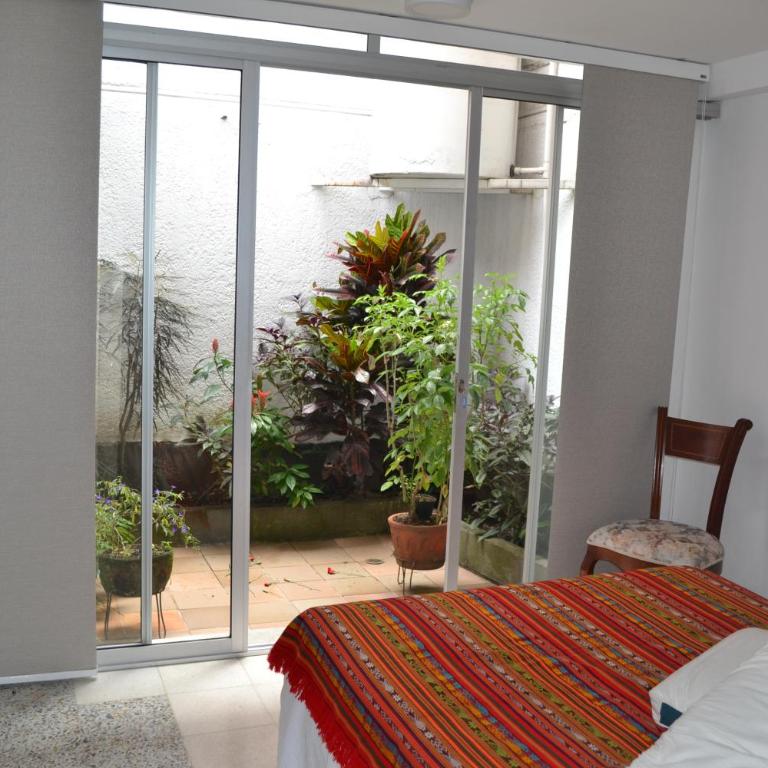 CASA DE LOLA - Habitación Doble con patio - 7
