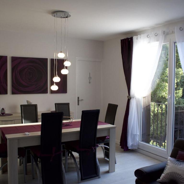 location Coma Chéric et parking - Three-Bedroom Apartment - 1