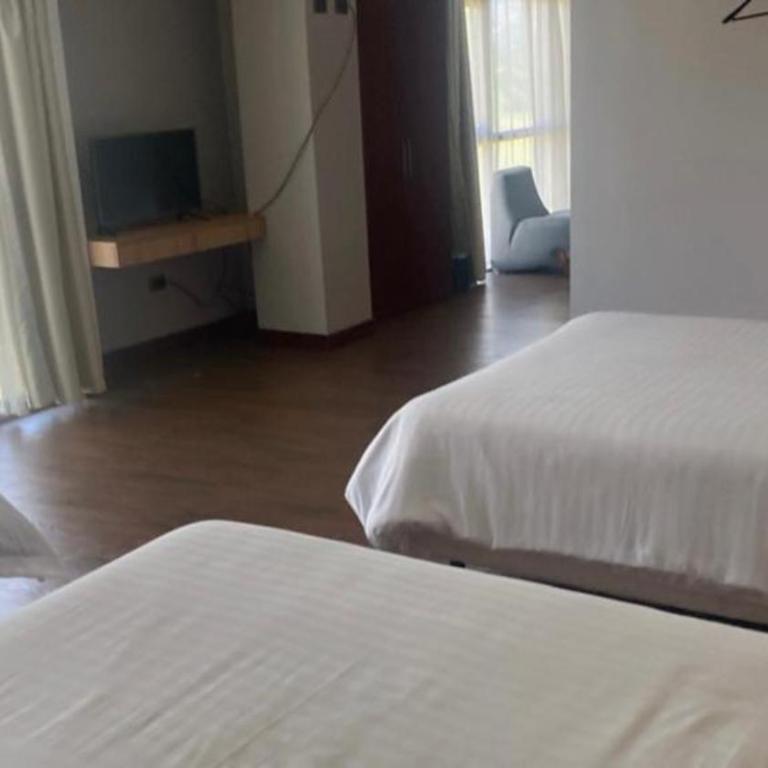 Hosteria Arhaná - Family Room (6 Adults) - 2