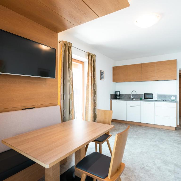 Residence Innerfarmerhof - Appartamento con 2 Camere da Letto e Balcone - 9