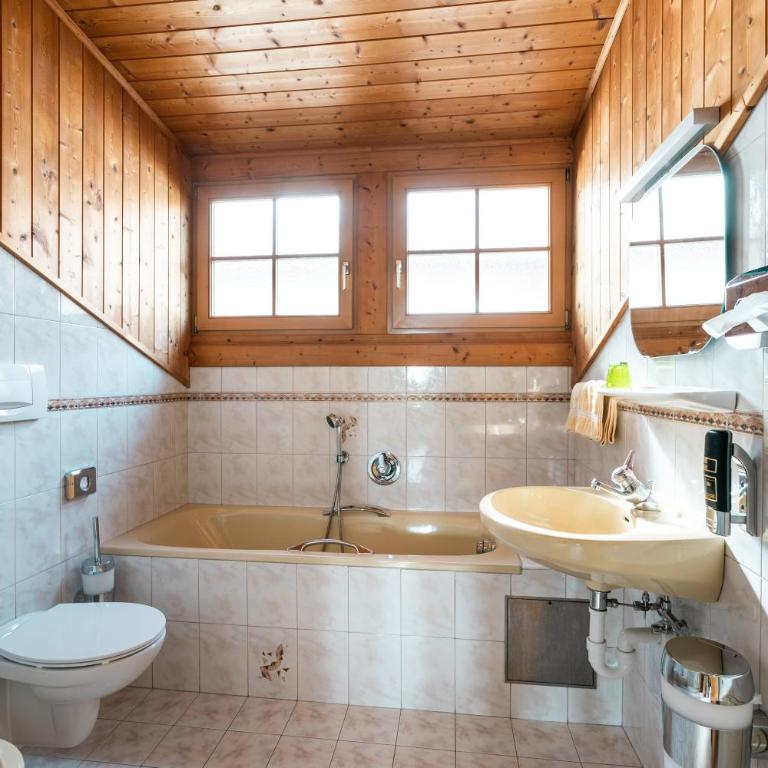 Residence Innerfarmerhof - Appartamento con 3 Camere da Letto e con Balcone - 13