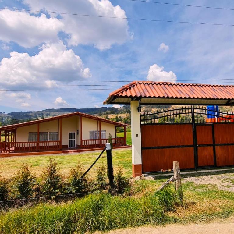 CABAÑA PRADO VERDE - Three-Bedroom Townhouse - 2