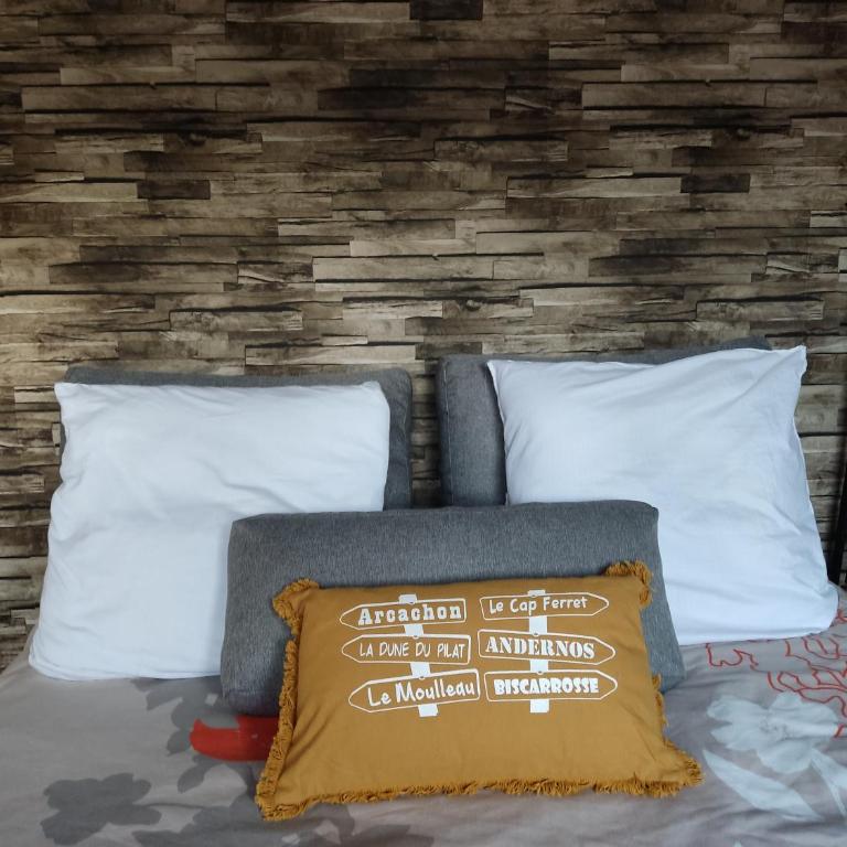 chambre indépendante - Chambre Double avec Salle de Bains Privative - 13