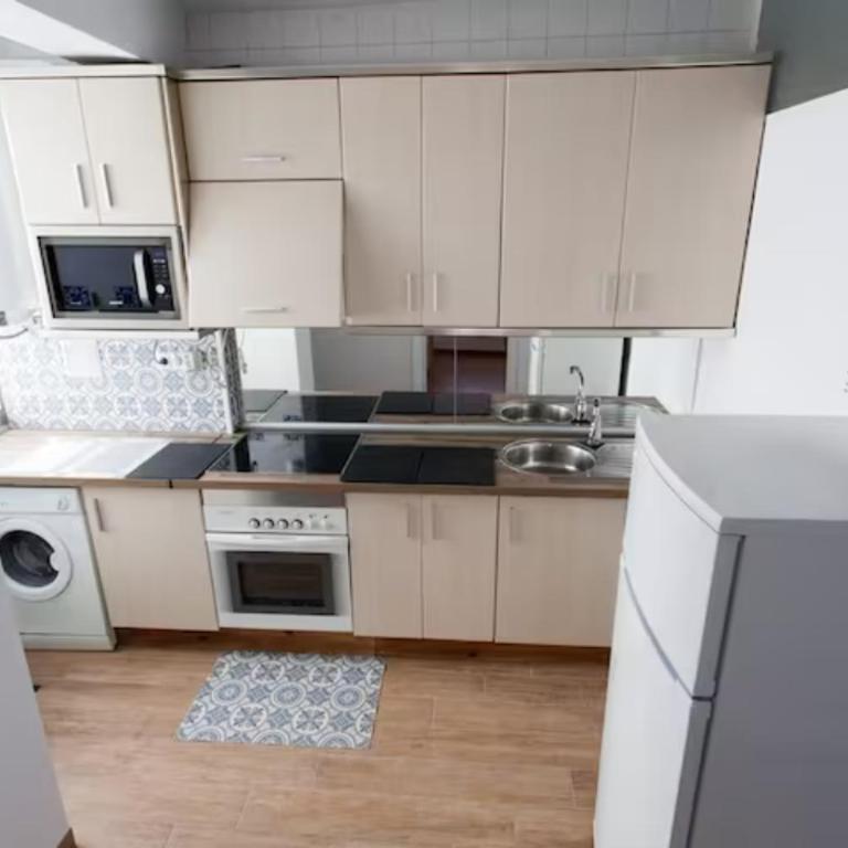 GATU Casa Muse junto a la playa, vista al mar, aire acc, terraza, wifi y chimenea " Preferente mayores de 21 años y familias " - Apartamento con vistas al mar - 15