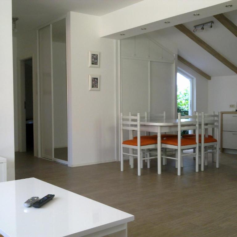 Mediteraneo Apartments - Penthouse Apartment - 2