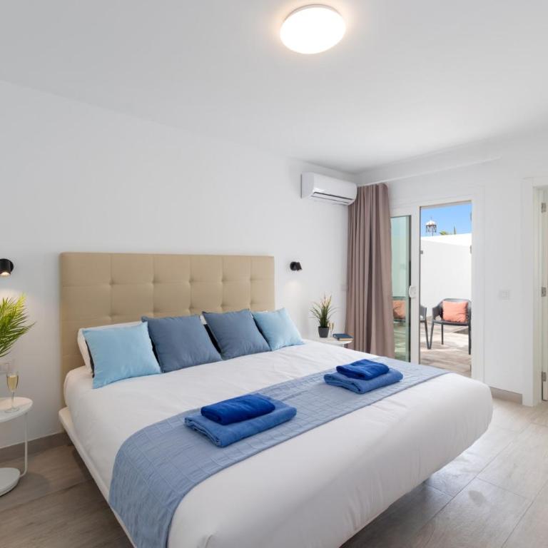 Villa La Nueva by Villa Plus - Villa - 10