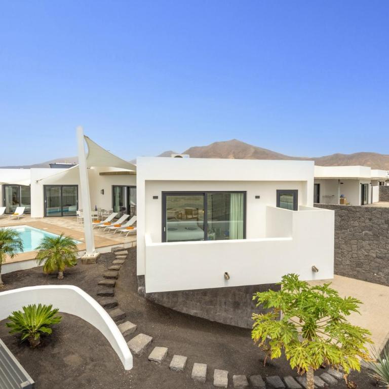 Villa Marella by Villa Plus - Villa - 24