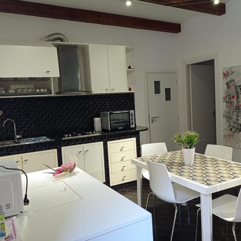 Casa Balestrate - Appartamento con 2 Camere da Letto - 4