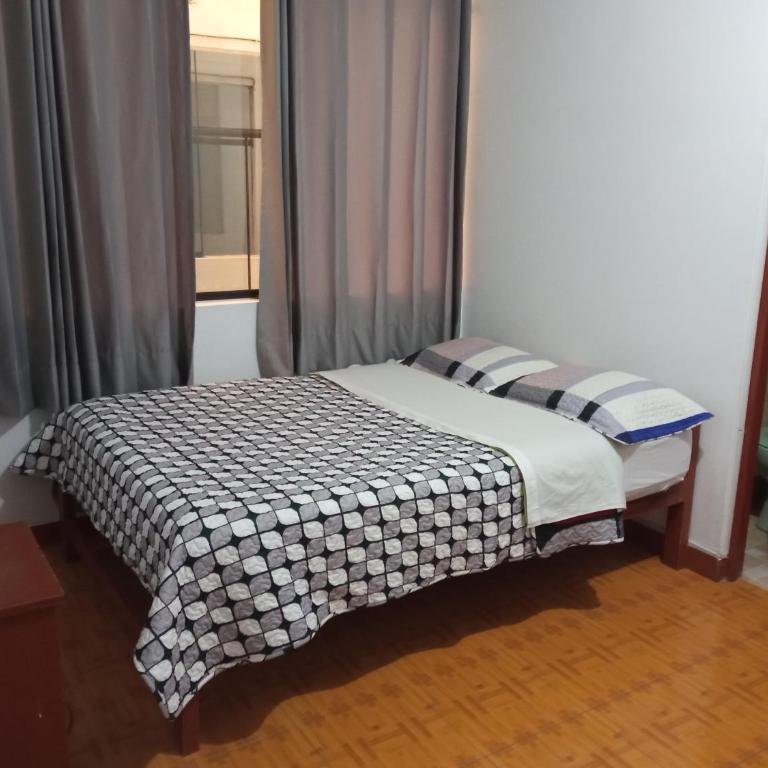 HOSTAL EL CARIBE - Double Room with Private Bathroom - 1