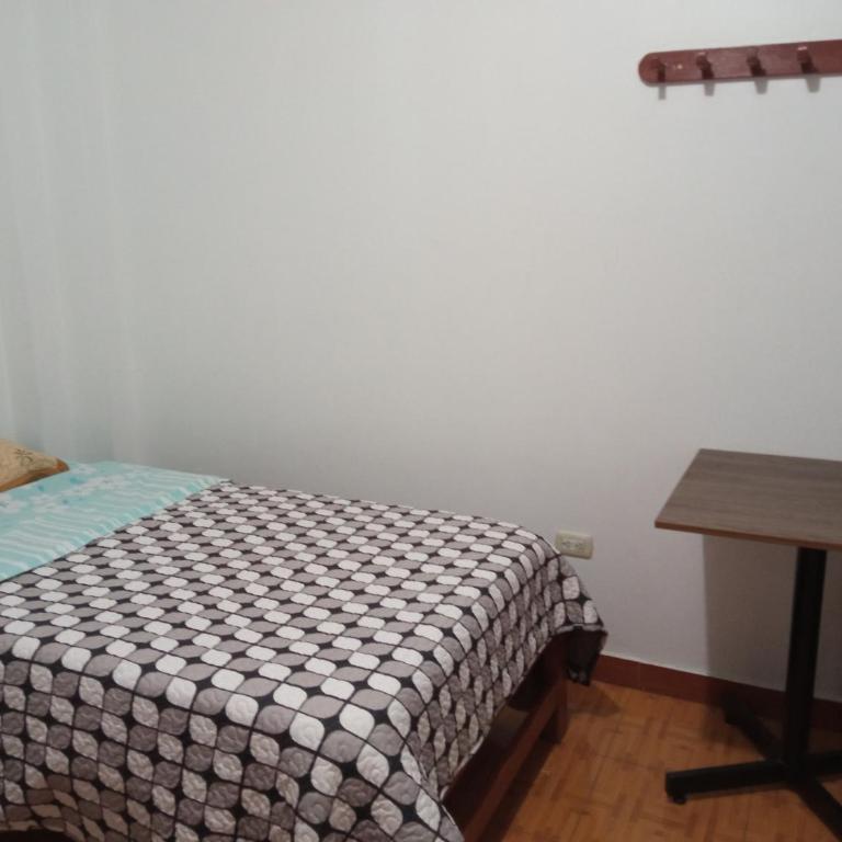 HOSTAL EL CARIBE - Double Room with Private Bathroom - 2