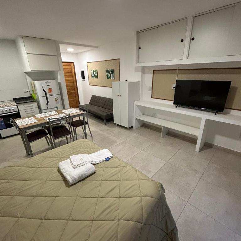 ARENALES 742 - Temporario - Estudio con cama extragrande y sofá cama - 7