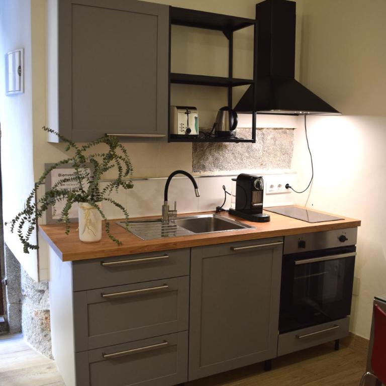 Opera Suites Fidelio , cozy studio in the very center of Madrid - Apartamento de 1 dormitorio - 15