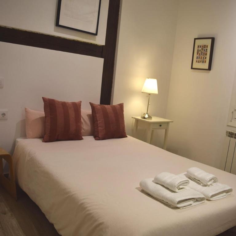 Opera-Suites Luxury La boheme, in the very center of Madrid. - Apartamento de 2 dormitorios - 13