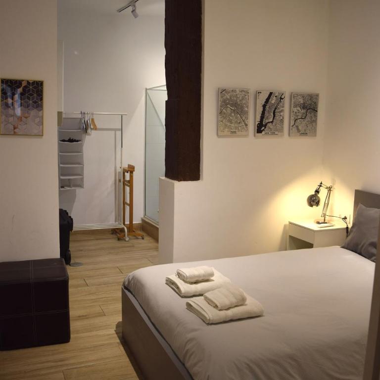 Opera-Suites Luxury La boheme, in the very center of Madrid. - Apartamento de 2 dormitorios - 12